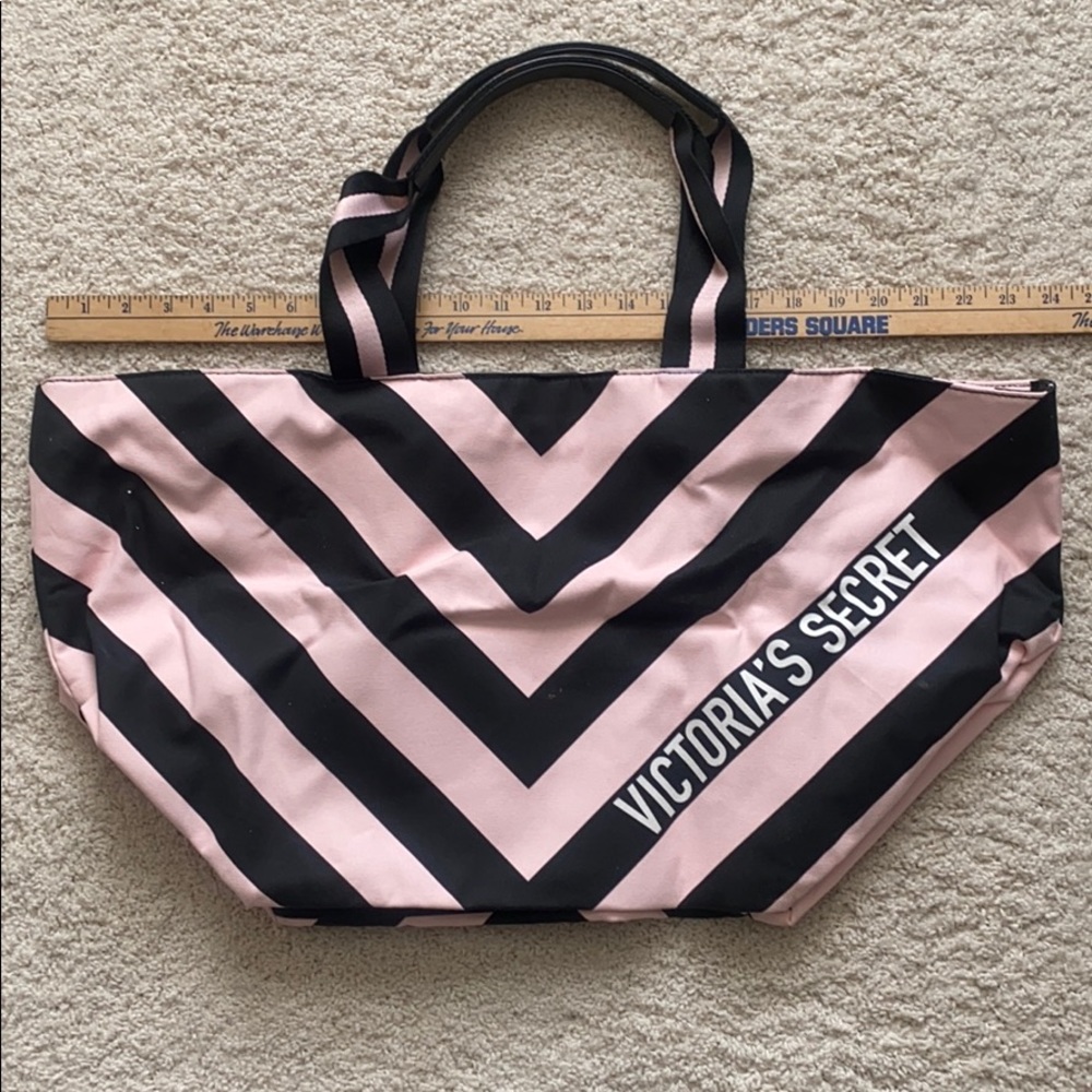 Victoria’s Secret weekender tote